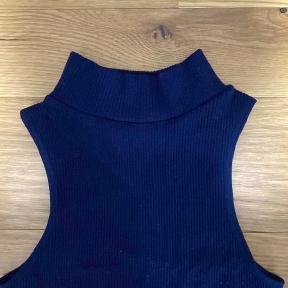 white turtleneck tank - Picture 6 of 6